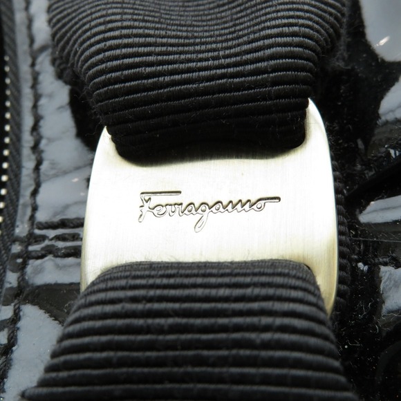 Salvatore Ferragamo Vara Shoulder Bag Vernis Patent Leather - Picture 7 of 10